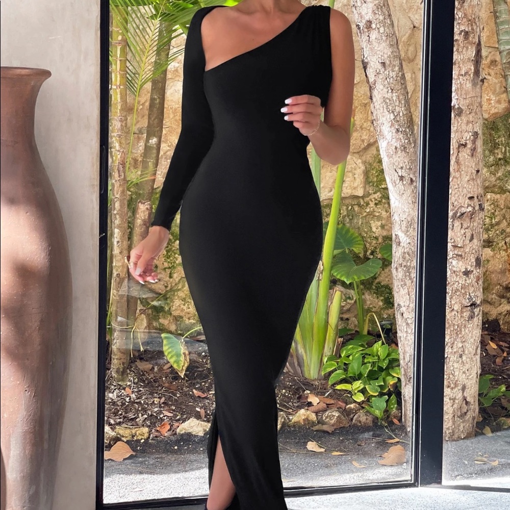 club London one shoulder bodycon maxi